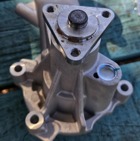 Engine Water Pump For Ford F-150 5.0L V8 2011-2014 - Picture 6 of 6